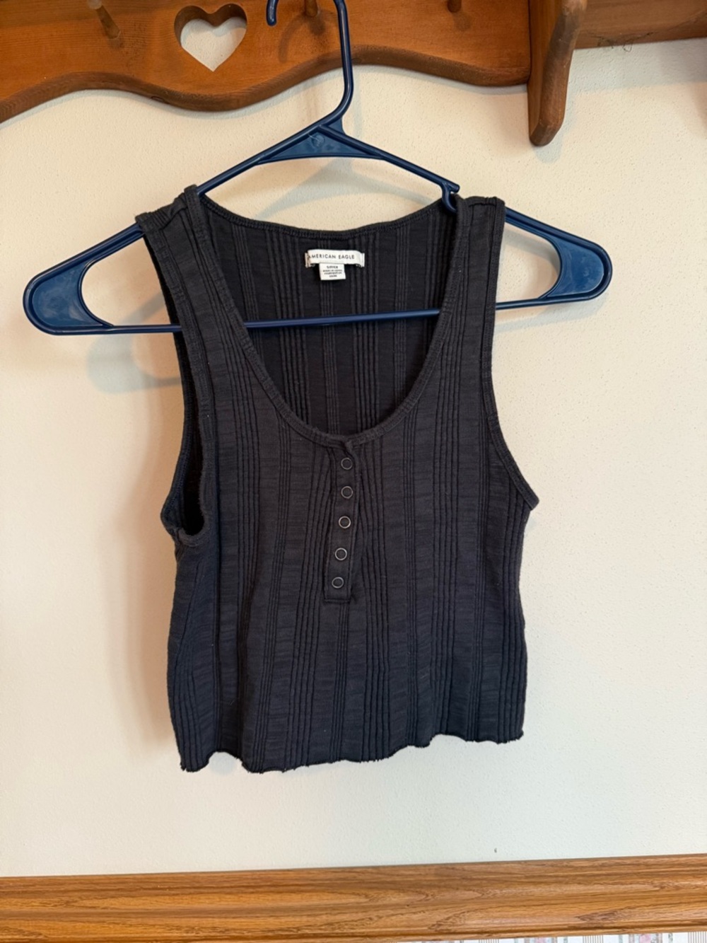 American Eagle Outfitters Black Ribbed Henley Crop Tank Women’s Small